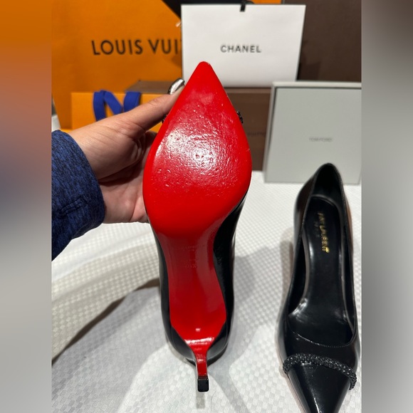Yves Saint Laurent Black Heels 40.5 fit more like a 9.5 - Picture 8 of 13